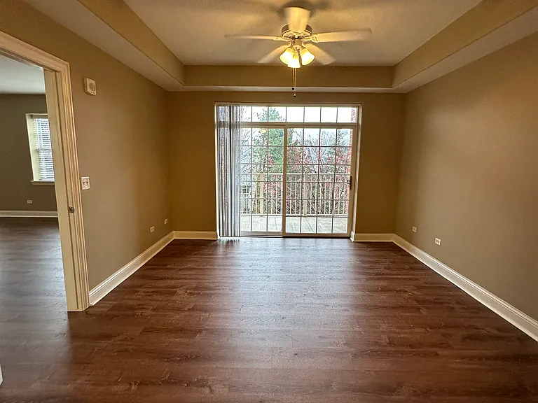 5N426 Rohlwing Rd #1 — Photo 15
