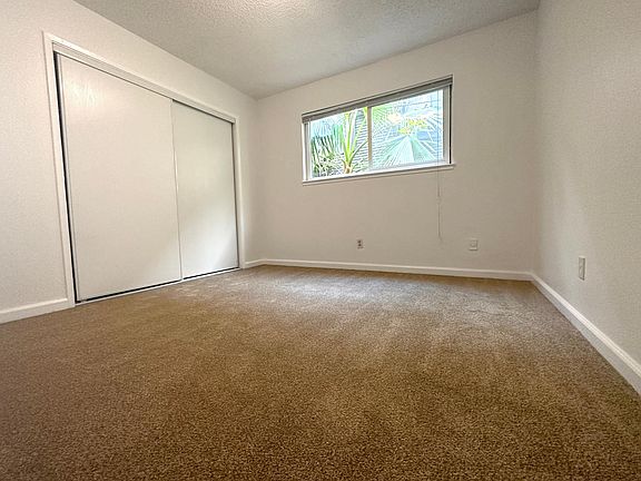 4th image of 2237 33rd St APT 2