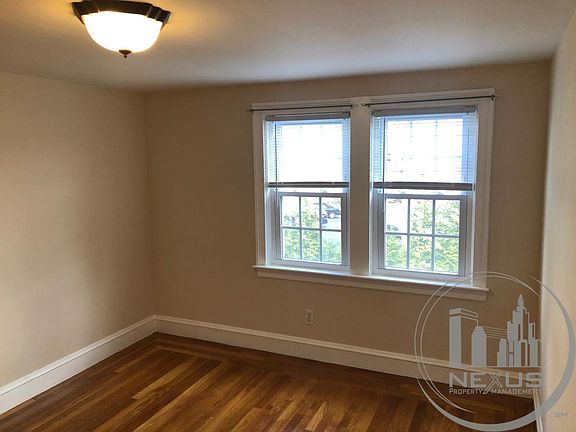 3rd image of 209 Lexington Ave #2