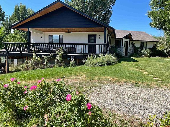 3rd image of 39594 Pitkin Road