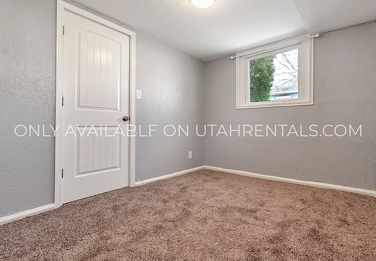 1075 S Jeremy St #2 — Photo 13