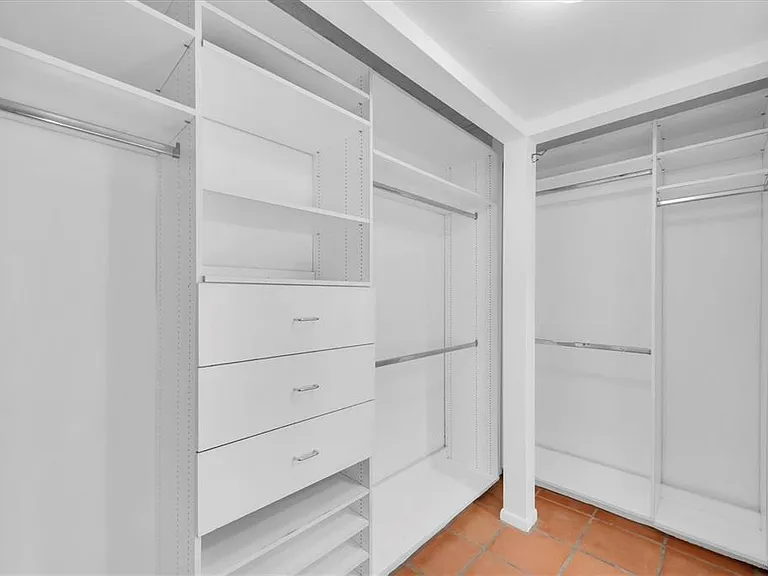 4900 38th Way S #302 — Photo 18