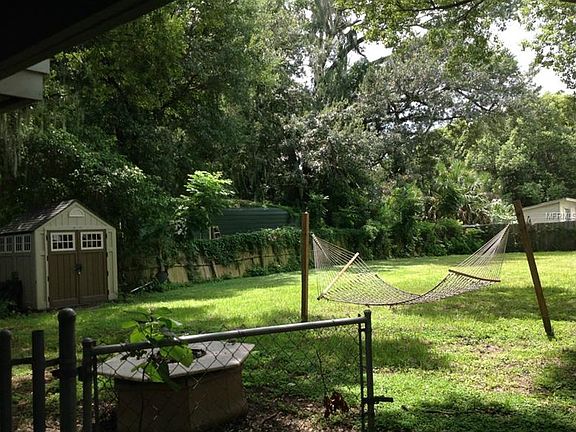4th image of 2708 Paseo Ave