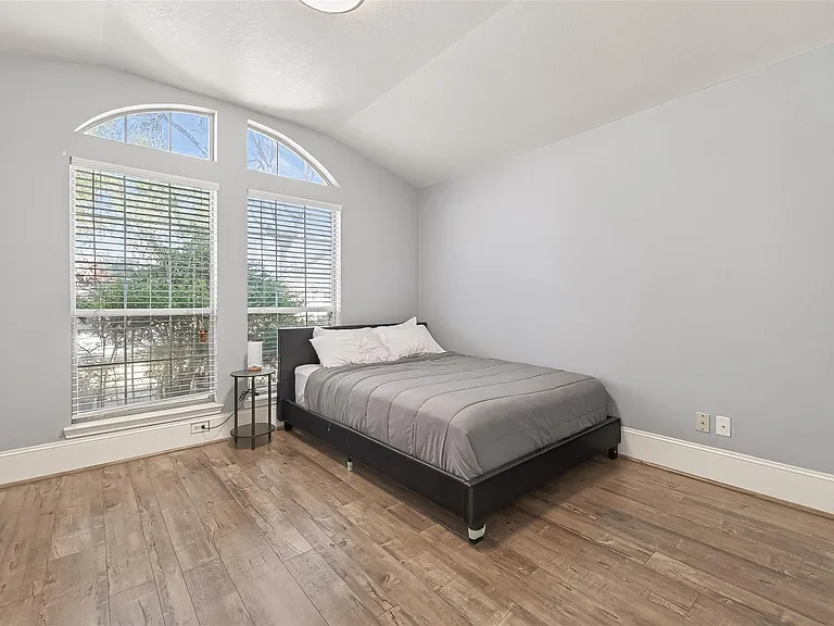 1214 Wesley Dr — Photo 36