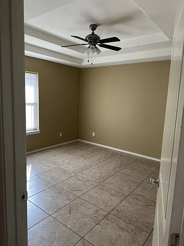 1905 Oasis Dr Photo 1