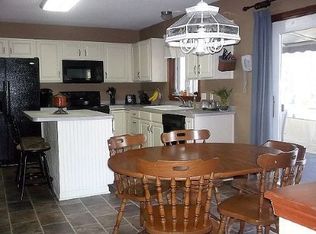 5287 Terri Ln, North Tonawanda, NY 14120