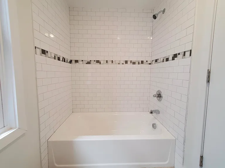 158 Summit Ave #2R — Photo 6