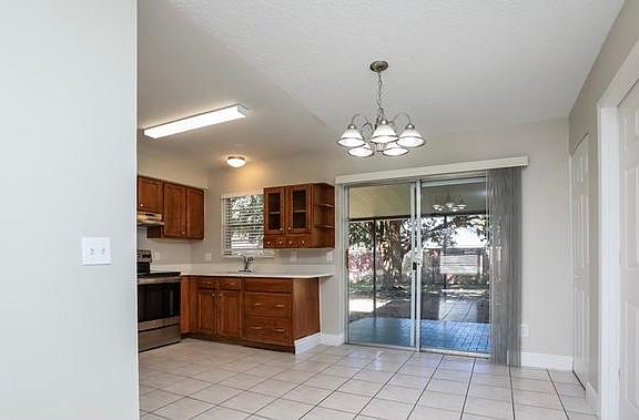 5th image of 10515 Glory Meadow Ct