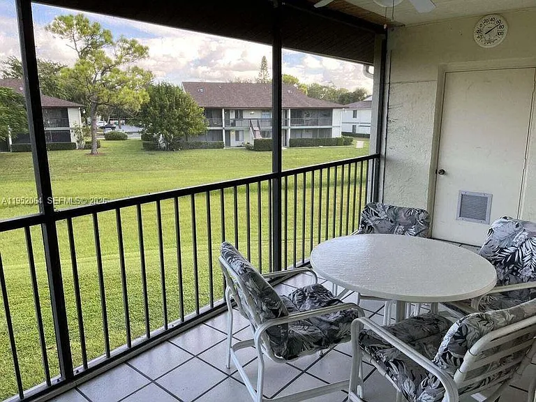 6327 Chasewood Dr #G — Photo 37