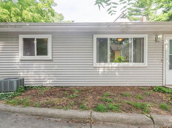 1925 Dexter Ave
