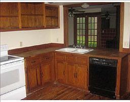 5th image of 3383 Webber Woods Dr