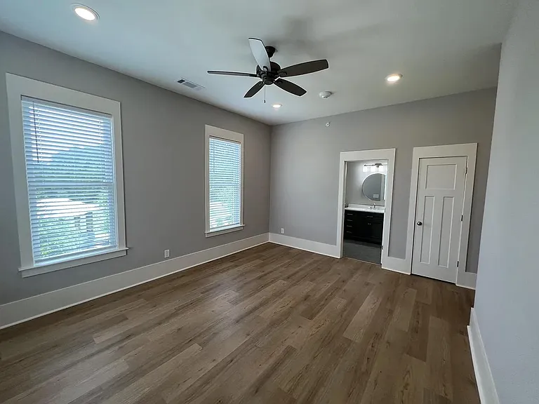4142 N Swann St #4142 — Photo 7