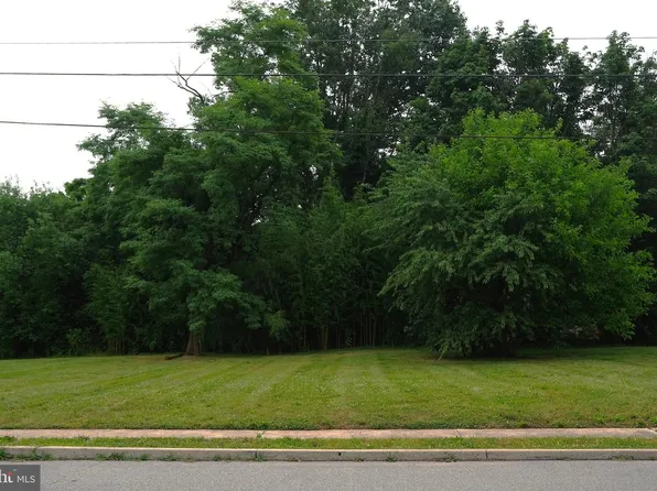 59 Newlon Rd, Dover, PA 17315