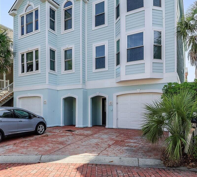 1st image of 23 Grand Pavilion Dr