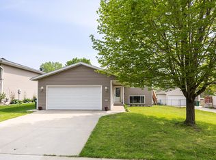 3708 Strathmore Ln SE, Rochester, MN 55904