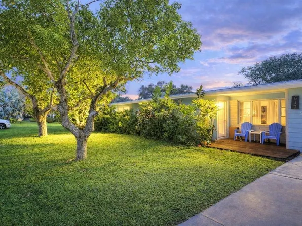 617 Goodwin Ave, New Smyrna Beach, FL 32169