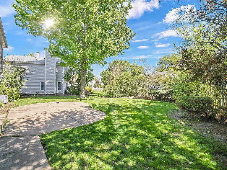 1100 Lockwood Dr — Photo 31
