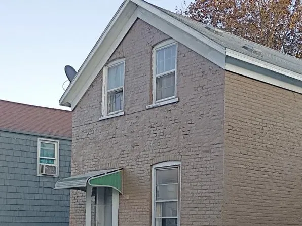 417 W Spg, Freeport, IL 61032