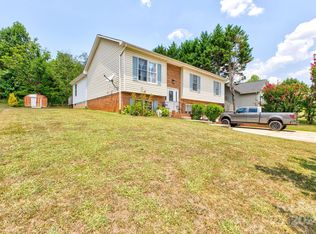 1204 Coventry Pl NW, Conover, NC 28613