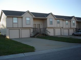 408 S Sunrise Dr, Raymore, MO 64083