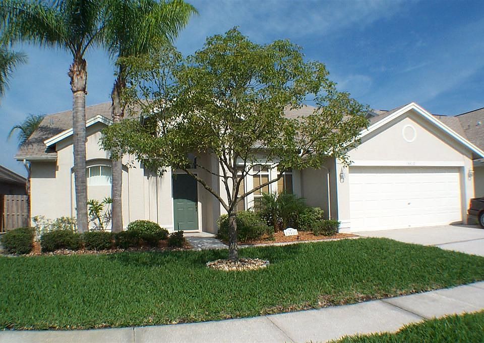 BEAUTIFUL 3/2 POOL HOME