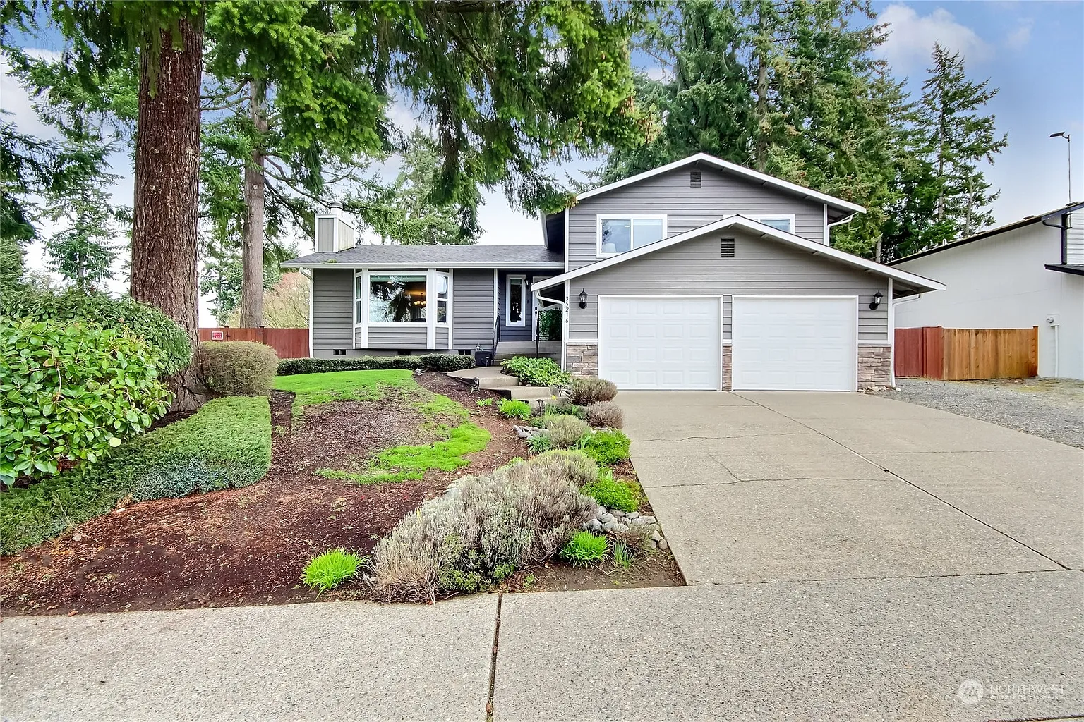 35216 19th Avenue SW photo 1