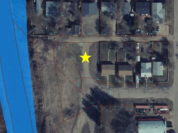 5116 54th Ave, High Prairie, AB T0G 1E0