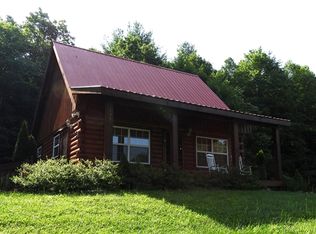 179 Live Oak Ln, Galax, VA 24333