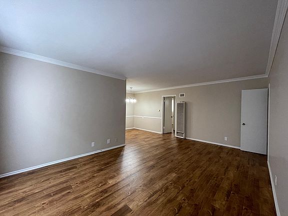 2nd image of 11841 Goshen Ave APT 2