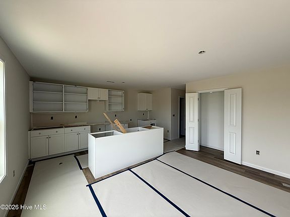 4th image of 207 Baxley Drive