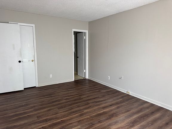 4th image of 4220 Matterhorn Ct