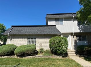 28222 Universal Dr, Warren, MI 48092