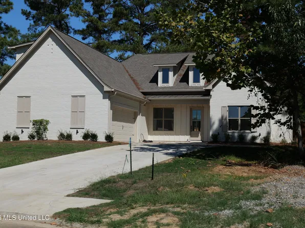 102 Harbor View Dr, Madison, MS 39110
