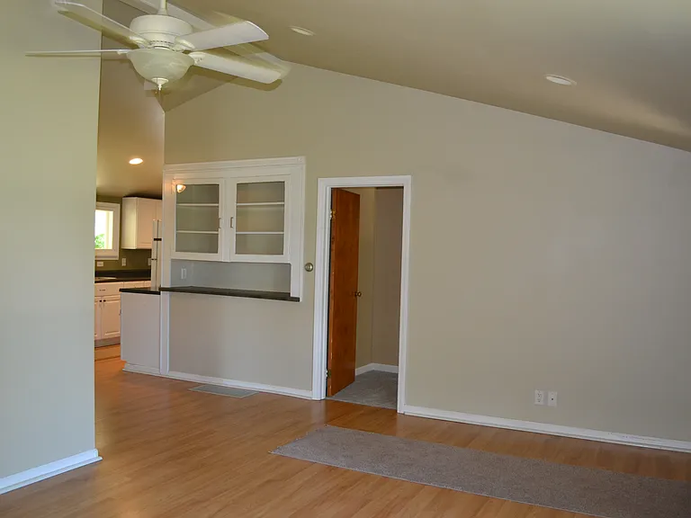 870 Pine Grove Ave — Photo 8