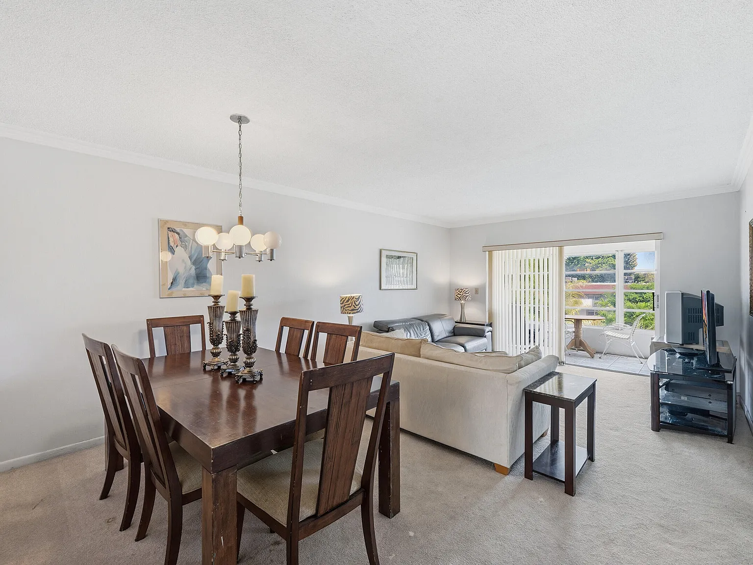 2 bed, 2.0 bath, 1021 sqft, $1,600 — Photo 4