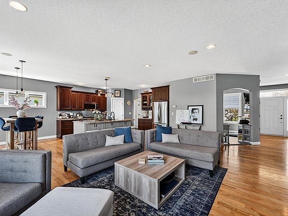 3rd image of 441 Wynnsong Dr NW