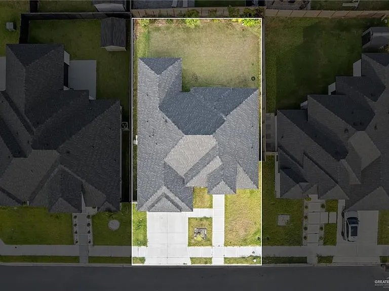 3600 Apex St — Photo 16