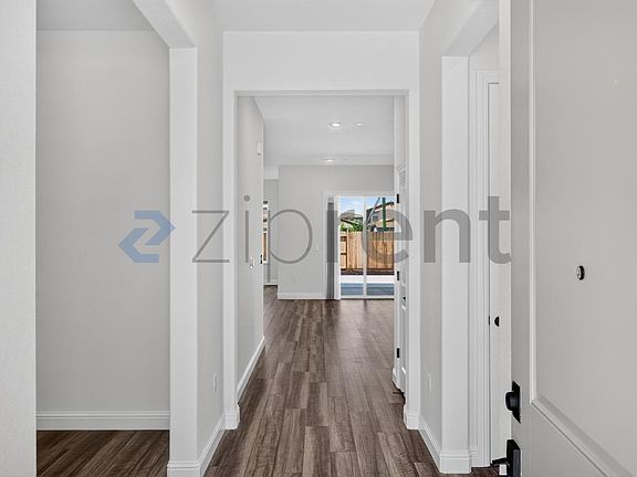 3rd image of 1447 Teak Ave