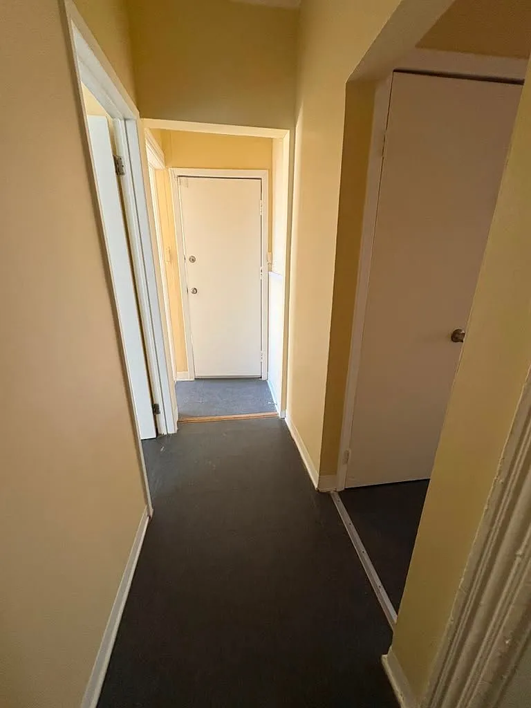 3 bed, 1.0 bath, $2,900 — Photo 2