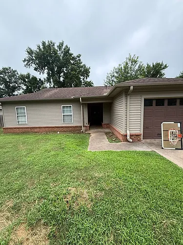 1309 Grand Oak Dr Photo 1