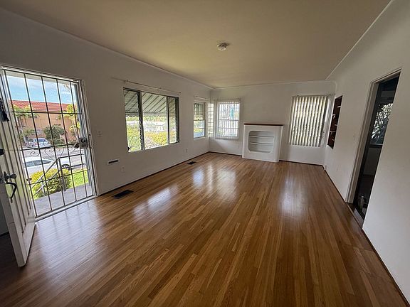 3rd image of 4531 56th St