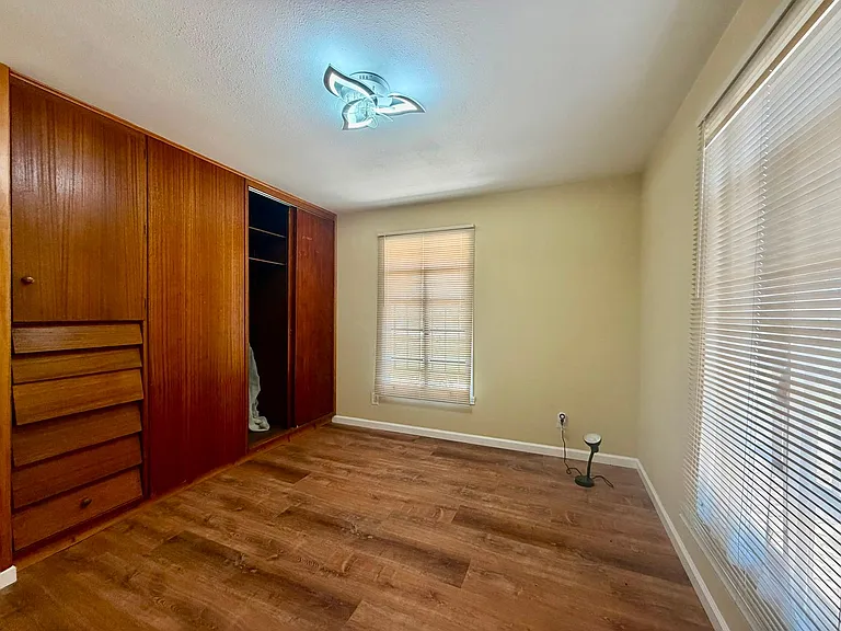 302 Ryan Dr — Photo 18