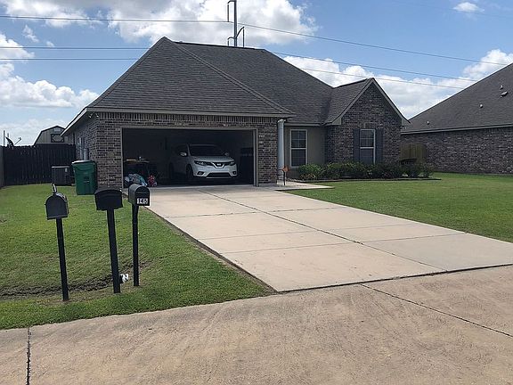3rd image of 146 Cottage Way
