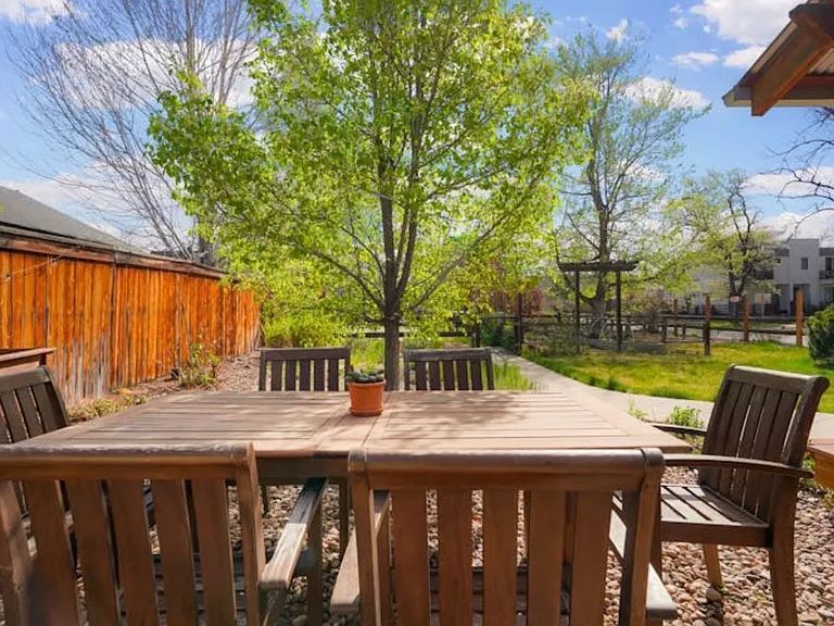 4401 N Raleigh St — Photo 15