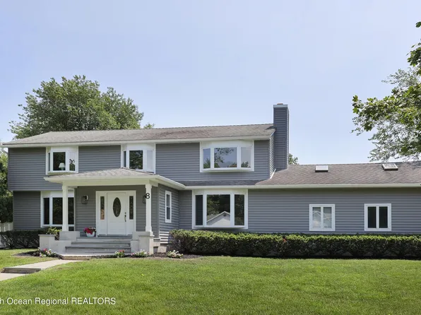 8 Ellen Court, Ocean Twp, NJ 07712