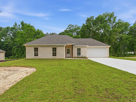 4th image of 319 Lexington Cir