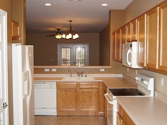5th image of 4622 W Stoneman Dr
