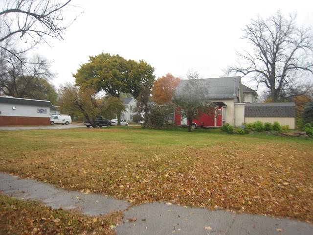 2nd image of 171 McLeod Ave W