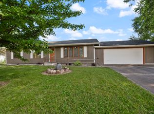 806 Sharon St, Winona Lake, IN 46590