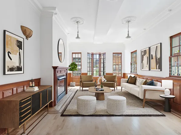 245 East 52nd Street image 1 of 9